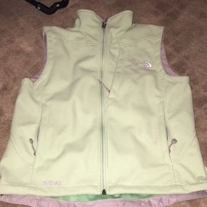 Green north face vest